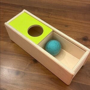 Lovevery Sliding Top Box